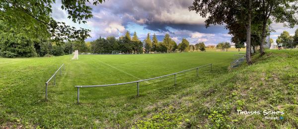 Sportanlage am Neuen Brunnen Platz 2 - Renquishausen