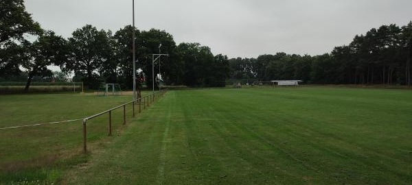 Sportanlage im Suttorf B-Platz - Neustadt/Rübenberge-Suttorf