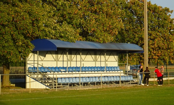 Kunszigeti Sportpálya - Kunsziget