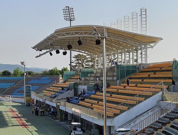 Yeoju Stadium - Yeoju