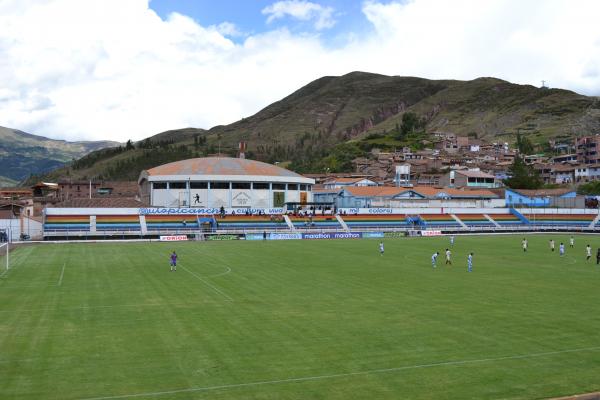 Estadio Municipal de Urcos - Urcos