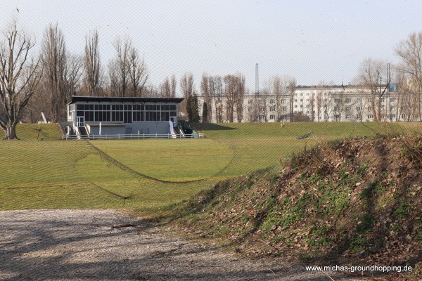 Stadion Politechniki Warszawskiej Syrenka - Warszawa