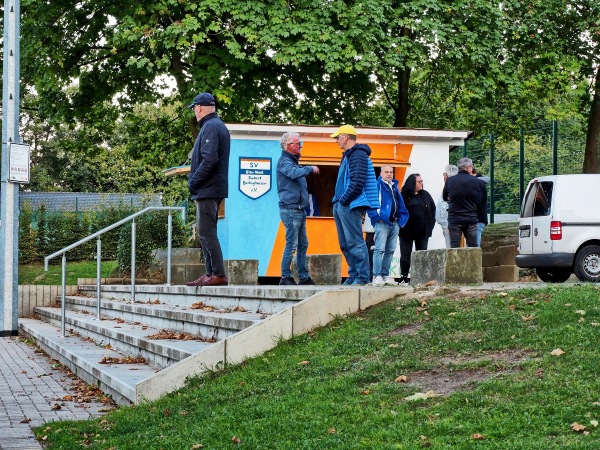 Sportzentrum Ost am Kleefeld - Lippstadt-Dedinghausen