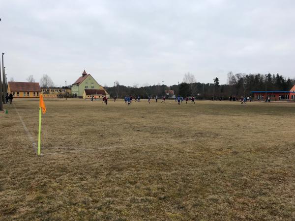 Platz der Jugend - Groß Lindow