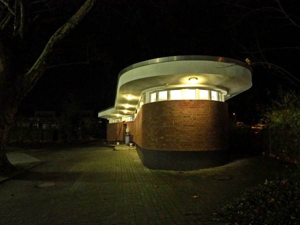 Sportplatz am Volkshaus / Stratmanns Hof - Herne-Röhlinghausen