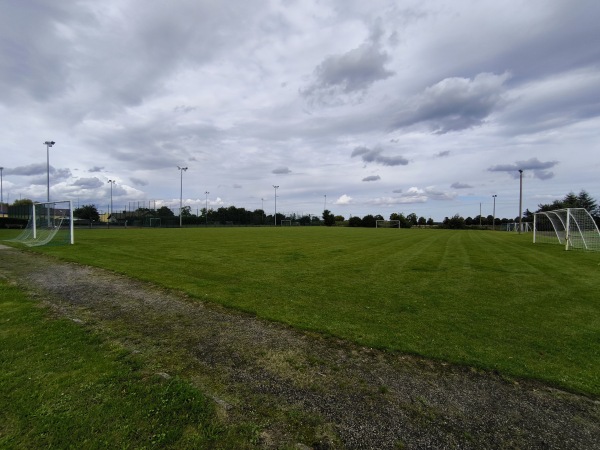 Stadion Gminny boczne boisko - Żelistrzewo