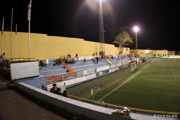 Campo de Fútbol La Palmera - San Isidro, Tenerife, CN