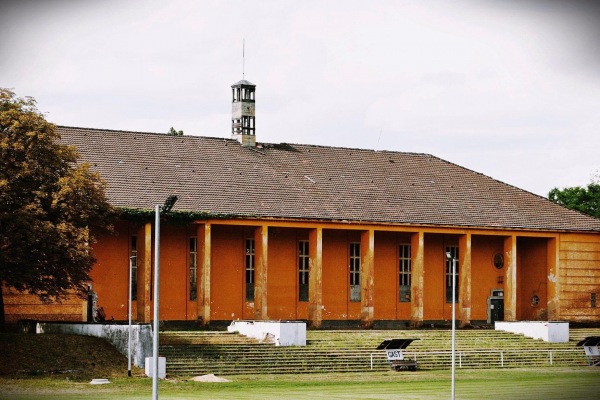 Militärstadion an der Höheren Fliegertechnischen Schule - Niedergörsdorf-Altes Lager