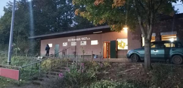 Sportplatz Weinstraße - Rivenich