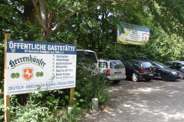 Sportanlage an der Kanalbrücke - Hannover-Vahrenheide