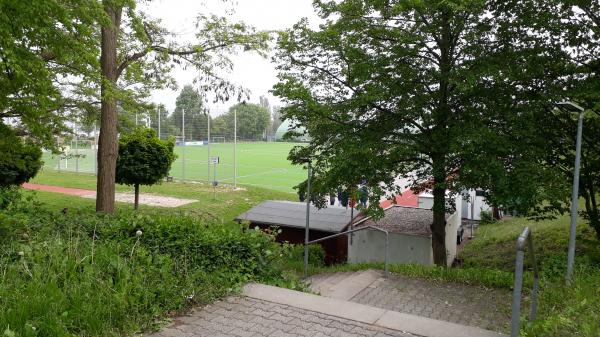 Sportplatz Oppelner Straße - Wiesbaden-Nordenstadt