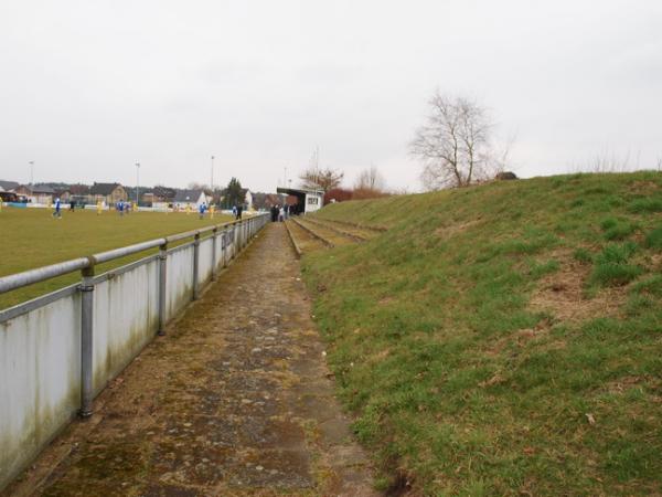 Sportzentrum Oerlinghauser Straße - Schloß Holte-Stukenbrock