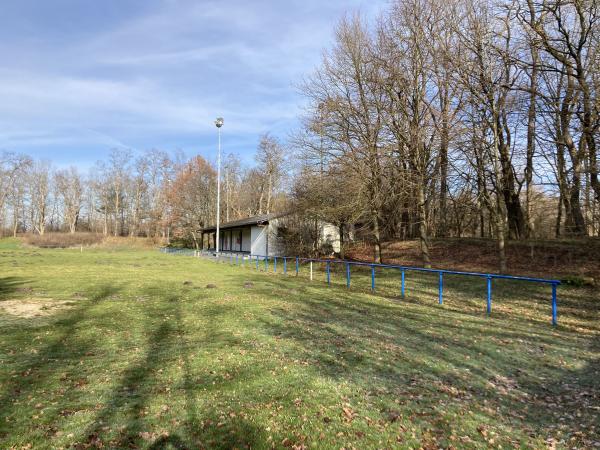 Sportplatz Soorenheider Straße - Lage/Lippe-Waddenhausen