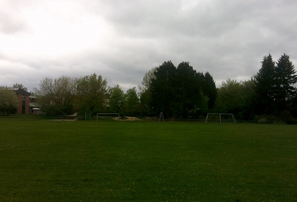 Sportplatz an der Grundschule - Sterley