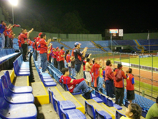 Estadio Doroteo Guamuch Flores - Ciudad de Guatemala