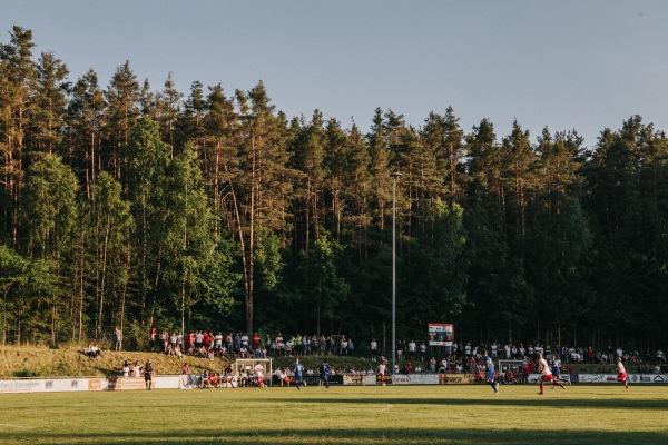 Mönchswaldstadion - Mitteleschenbach