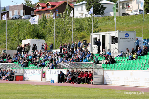 Kerecisvöllurinn - Ísafjörður