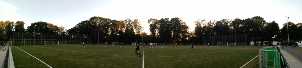 TuS-Anlage im Sportpark Höhenberg Platz 2 - Köln-Höhenberg