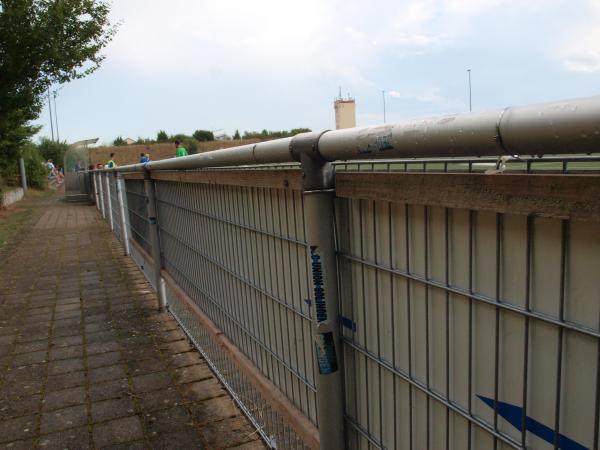 Hans-Klosterkamp-Sportplatz im Sportpark Reusrath - Langenfeld/Rheinland-Reusrath