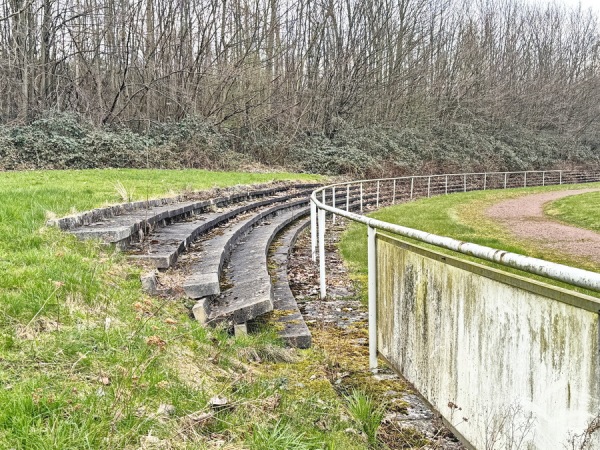 Sportzentrum Binnerfeld-Stadion - Arnsberg-Neheim