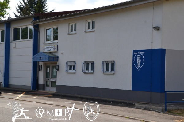Sportplatz am Nahestrand - Idar-Oberstein-Fischbach