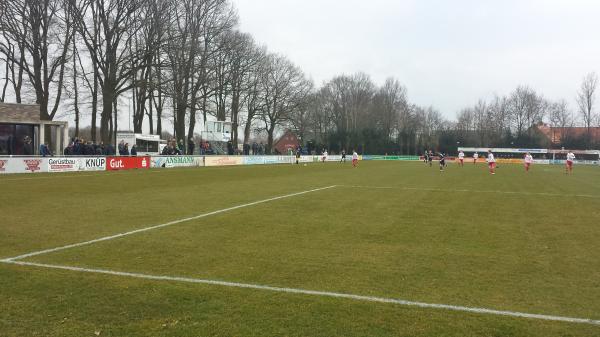 Walter-Steinkühler-Stadion - Emsdetten-Isendorf