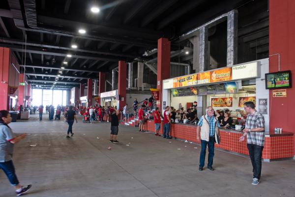 Fritz-Walter-Stadion - Kaiserslautern-Betzenberg