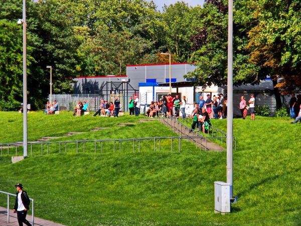 Volksparkstadion Nebenplatz 1 - Duisburg-Rheinhausen