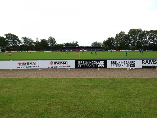 Spjald Stadion - Spjald 