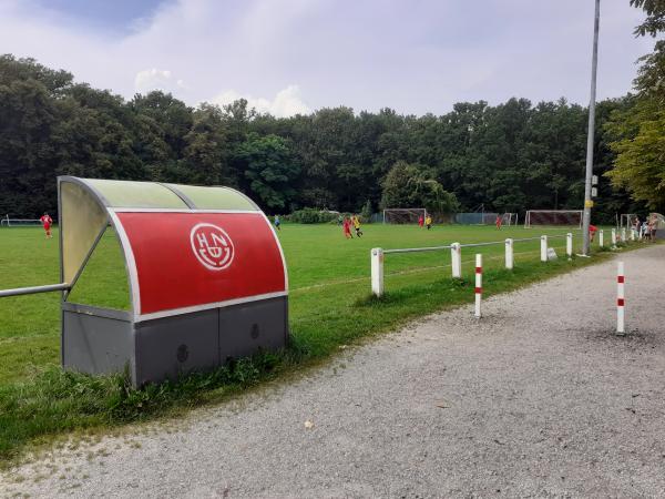 Sportplatz am Kapuzinerhölzl - München-Neuhausen