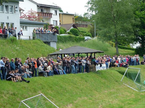 Sportplatz Steinweg - Breidenbach-Wiesenbach