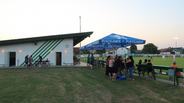 Sportplatz Hausbrunn - Hausbrunn