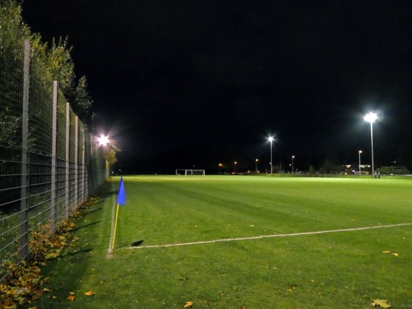 Sportanlage Am Ufer Platz 2 - Koblenz-Neuendorf