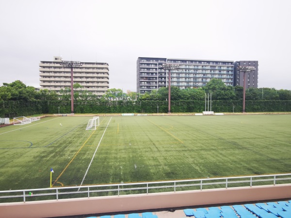 Tsurumi Ryokuchi Stadium - Ōsaka