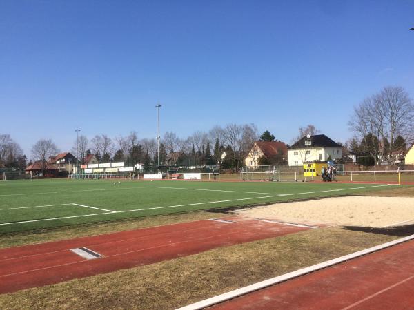 Sportplatz Stubenrauchstraße - Berlin-Rudow