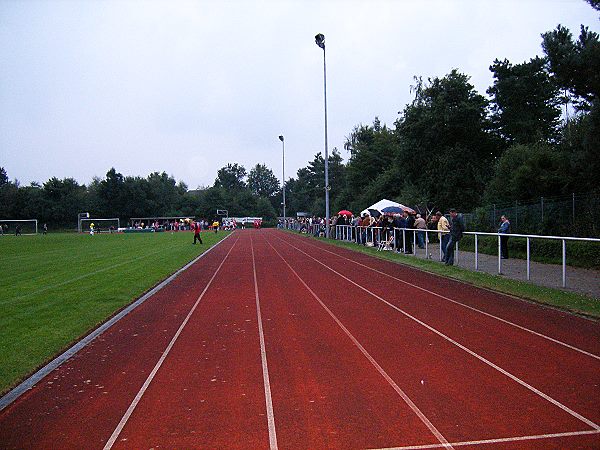 Hans-Heinrich-Hackmack-Stadion - Reinbek
