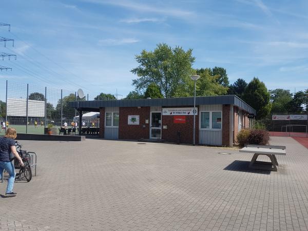 Sportplatz Ost - Hilden