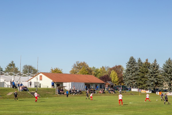 Sportplatz Kemnitz - Bernstadt/Eigen-Kemnitz