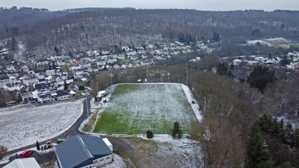 Sportplatz Am Wäldchen - Waldems-Niederems