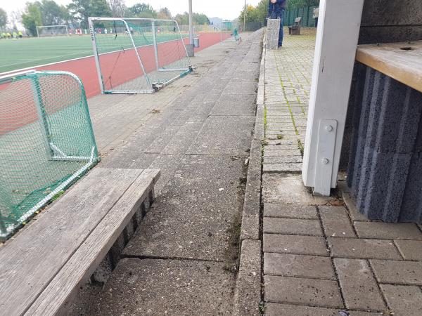 Sportplatz Braunsberg - Bergisch Gladbach-Herkenrath