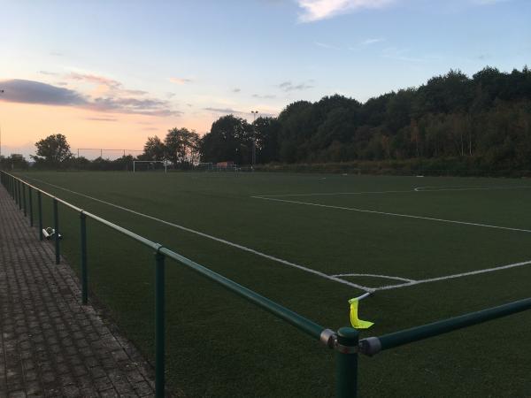 Stade des Trois Fontaines Terrain 2  - Durbuy-Wéris