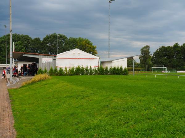 Tribüne stand zuvor im abgerissenen Stadion Kreuzbreite