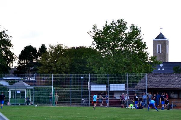 Sportplatz Kirchstraße - Hürtgenwald-Hürtgen