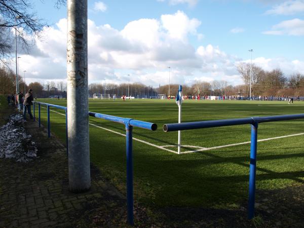 Bezirkssportanlage Westender Straße Kunstrasen II - Duisburg-Meiderich