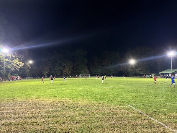 Waldstadion Nebenplatz - Stutensee-Staffort