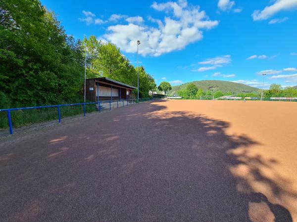 Sportplatz an der Turnhalle - Sundern/Sauerland-Endorf