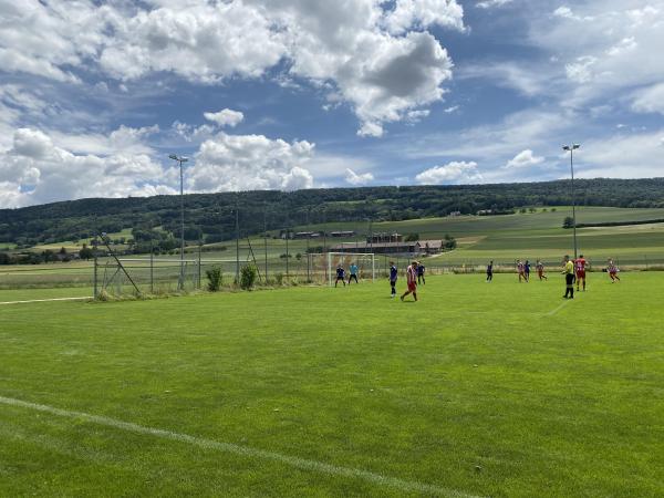 Sportplatz Huebwis Nebenplatz - Niederweningen