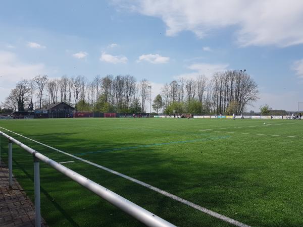 Sportplatz Auf der Linde - Much-Marienfeld