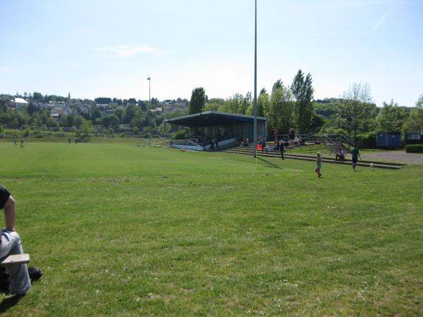 Stadion Saarwiesensportfeld - Saarbrücken-Burbach 