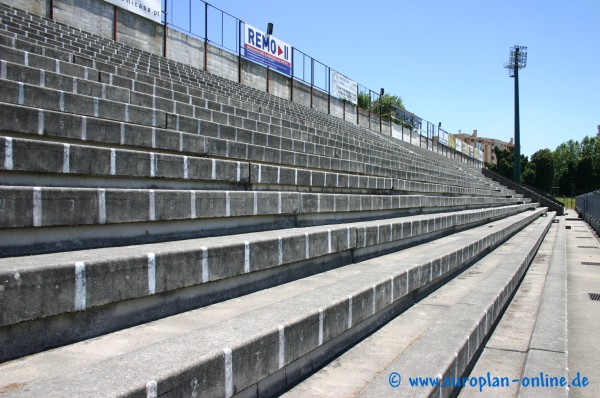 Estádio Municipal 22 de Junho - Vila Nova de Famalicão